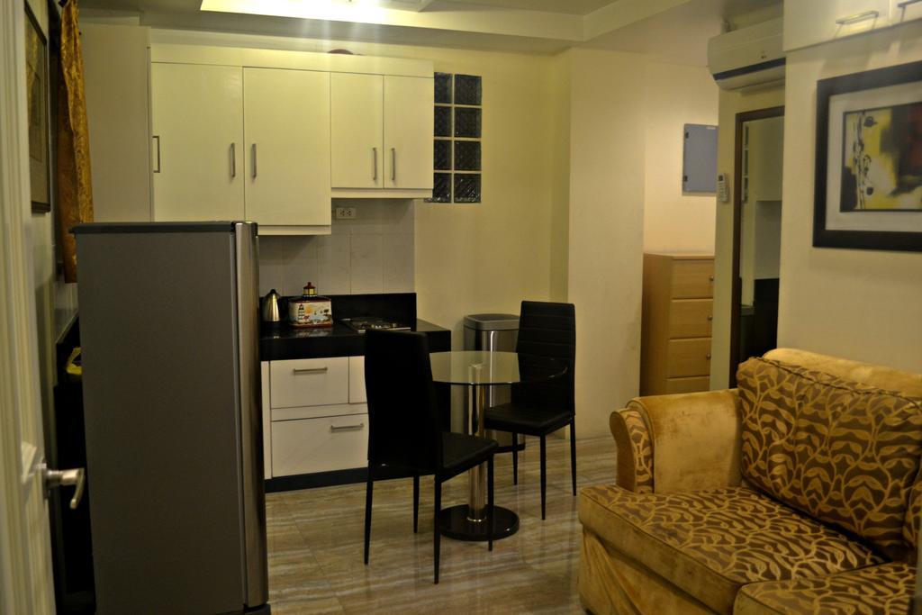 Avalu Residences Makati City Esterno foto